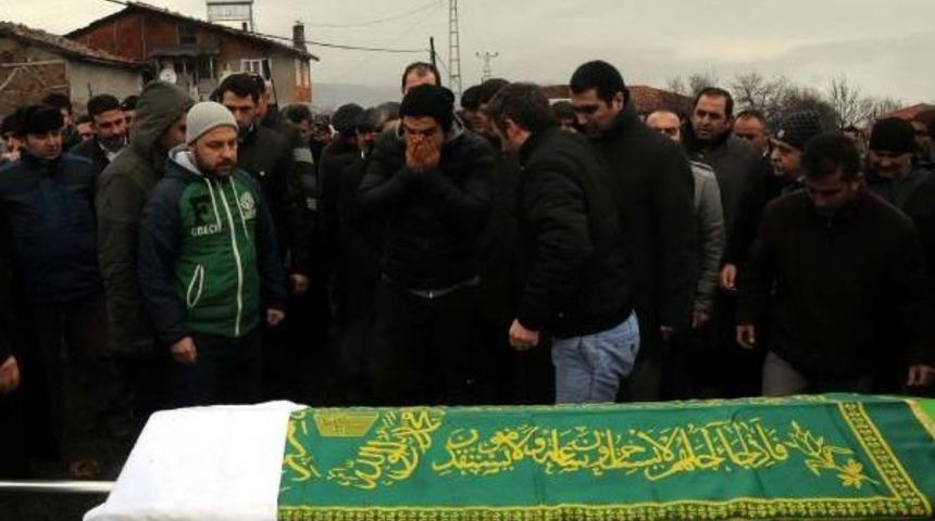 Beşiktaşlı uğur boral'ın babası, zile'de toprağa verildi