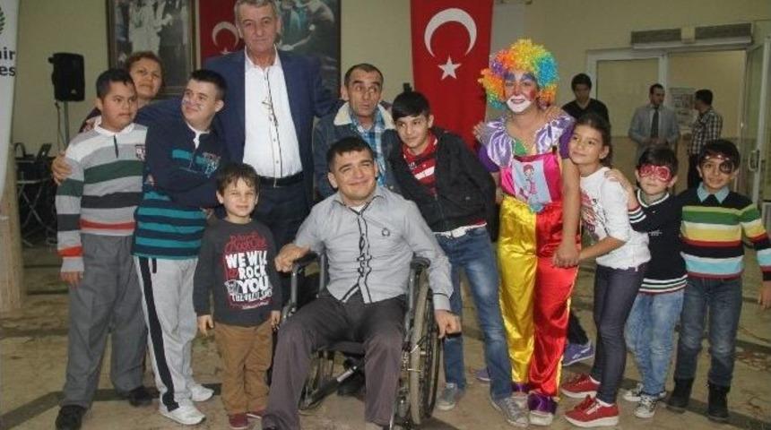 Gaziemir&rsquo;de Engelliler G&uuml;n&uuml; Kutlandı
