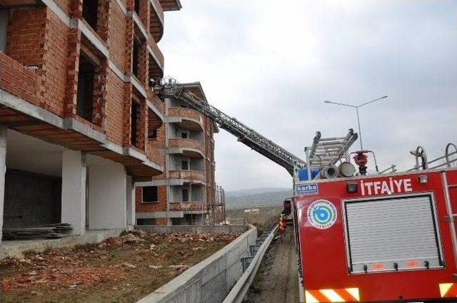 Tekirdağ’da İnşaatta Çıkan Yangın Korkuttu