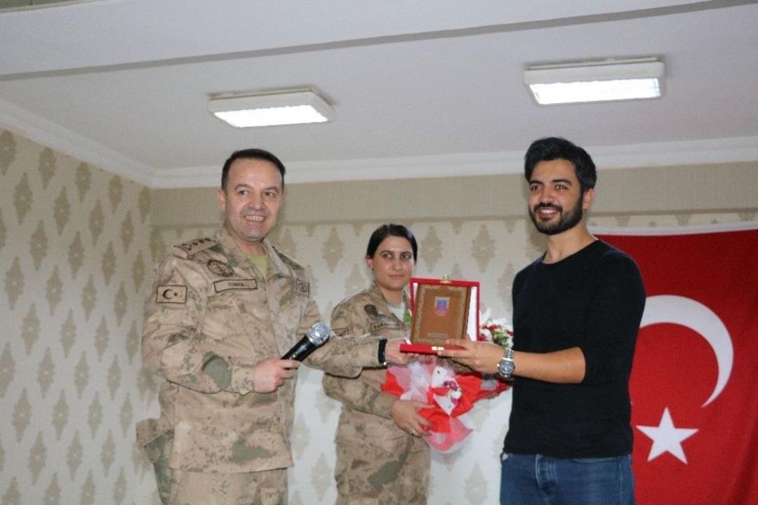 Mehmet&ccedil;ik Yusuf G&uuml;ney İle Moral Depoladı