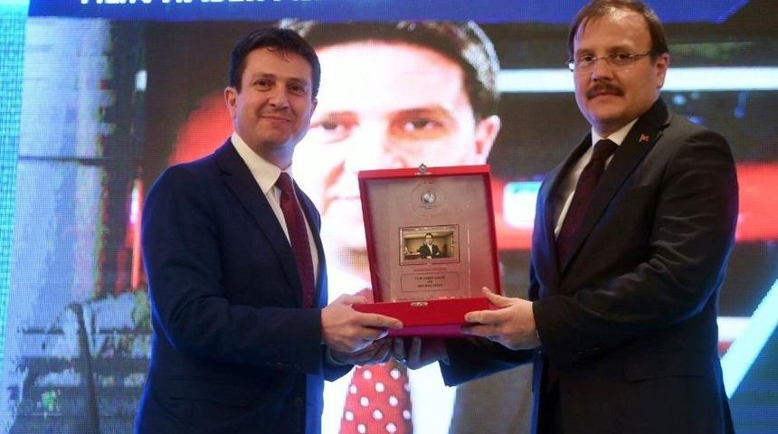 İhlas Haber Ajansı&rsquo;na "yılın Haber Ajansı" &Ouml;d&uuml;l&uuml;