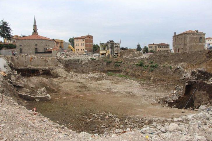 İnşaat Alanından Bin Yıllık Tarih Çıkınca Çalışmalar Durduruldu G2