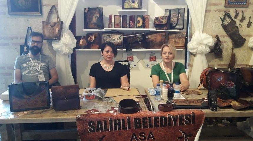 Engelli Bireylerin Yaptığı Deri Ürünleri Uluslararası Festivalde Sergilendi