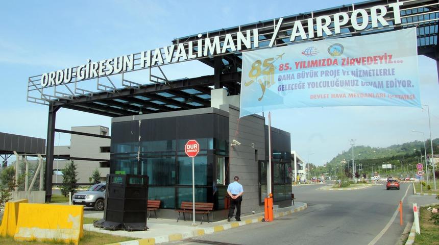 Deniz üzerindeki havalimanında uçuş rekoru