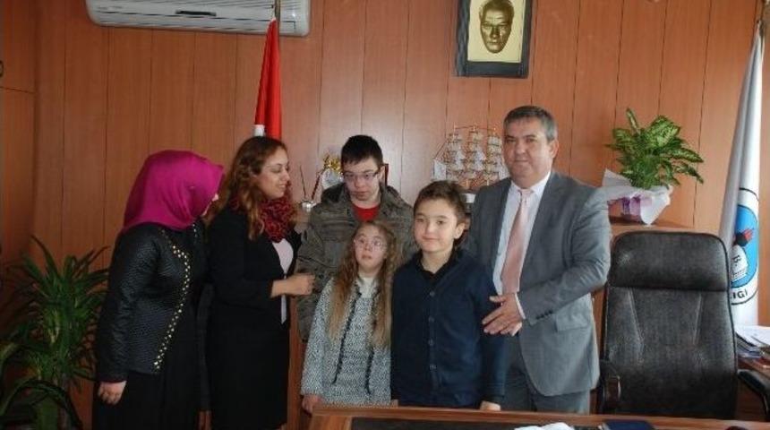 Engelli &Ouml;ğrencilerden Milli Eğitim&rsquo;e Ziyaret