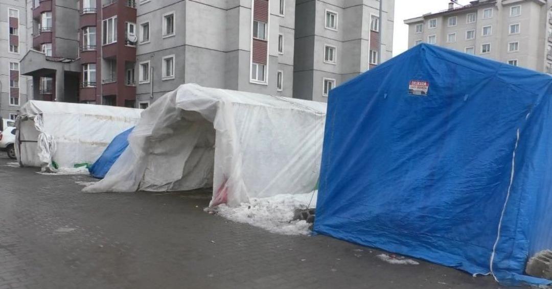 Ağrı&rsquo;da Ara&ccedil;ların Donmaması İ&ccedil;in Onlarca Garaj Yapıldı