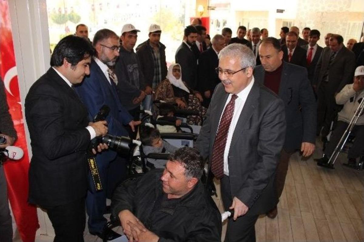 Onikişubat Belediyesi 3 Aralık D&uuml;nya Engelliler G&uuml;n&uuml;&rsquo;nde Kamu Y&ouml;neticilerini Ve Engelli Vatandaşları Bir Araya Getirdi