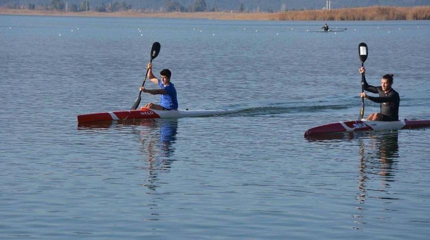 Kano Milli Takımı, Şampiyonalara Macar Hoca Y&ouml;netiminde Hazırlanıyor