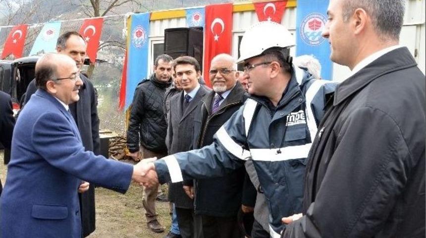 Ak&ccedil;aabat İl&ccedil;esinin İ&ccedil;me Suyu Sorunu &Ccedil;&ouml;z&uuml;l&uuml;yor