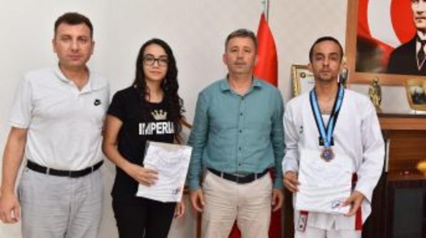 Osmaniyeli Furkan Duran Tekvandoda T&uuml;rkiye &Uuml;&ccedil;&uuml;nc&uuml;s&uuml; Oldu