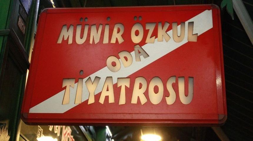 Ünlü Oyuncu Adını Taşıyan Tek Tiyatroyu Göremeden Hayatını Kaybetti