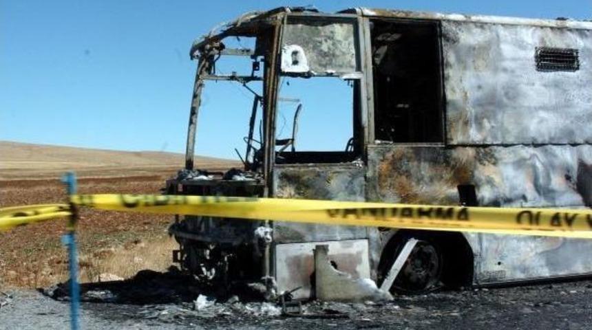 Cezaevi aracında 5 mahkumun yanarak &ouml;lmesiyle ilgili davanın duruşması yine ertelendi