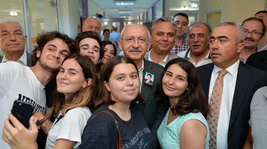 Kılı&ccedil;daroğlu, Murgem&rsquo;in Başarılı Gen&ccedil;lerini Kutladı