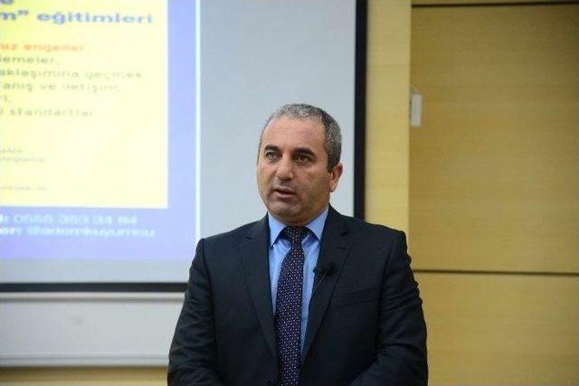 Sa&uuml;&rsquo;de D&uuml;nya Engelliler G&uuml;n&uuml; Dolayısıyla Seminer D&uuml;zenlendi 2