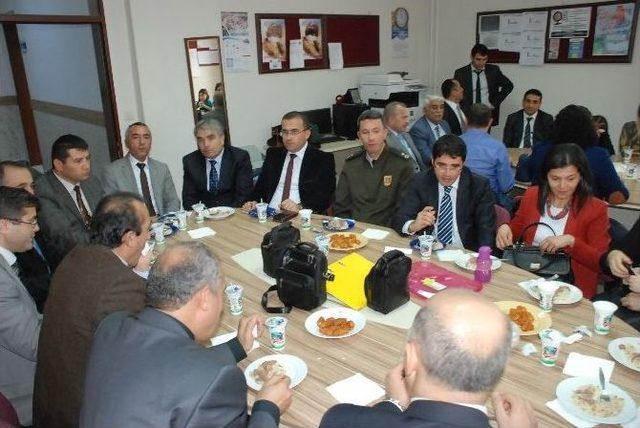 Didim Efeler Ortaokulundan Kavurma G&uuml;n&uuml; Etkinliği 1