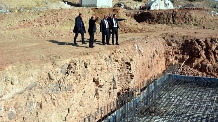 Musabeyli İl&ccedil;esinde Lise İle &Ouml;ğrenci Pansiyonu Yapımı Devam Ediyor