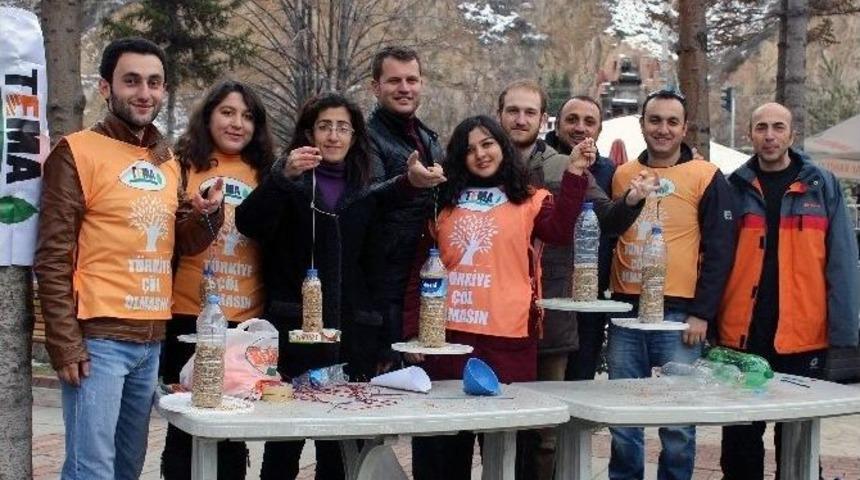 G&uuml;m&uuml;şhane&rsquo;de Kuş Yemliği Etkinliği Yapıldı