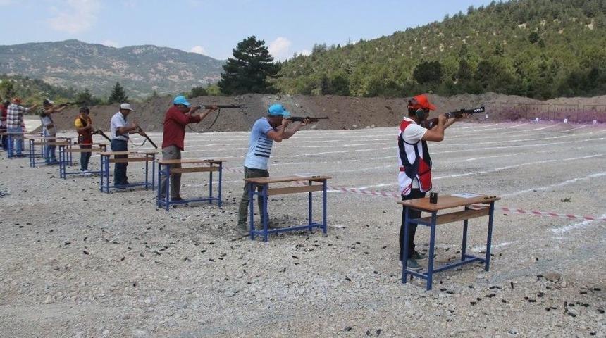 Huğlu&rsquo;da 5&rsquo;inci Geleneksel Tek Kurşun Atış M&uuml;sabakaları
