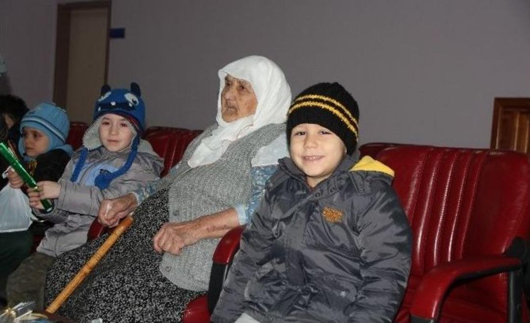 &ldquo;d&uuml;n&uuml;n &Ccedil;ocukları Bug&uuml;n&uuml;n &Ccedil;ocuklarıyla Buluştu&rdquo; Projesi