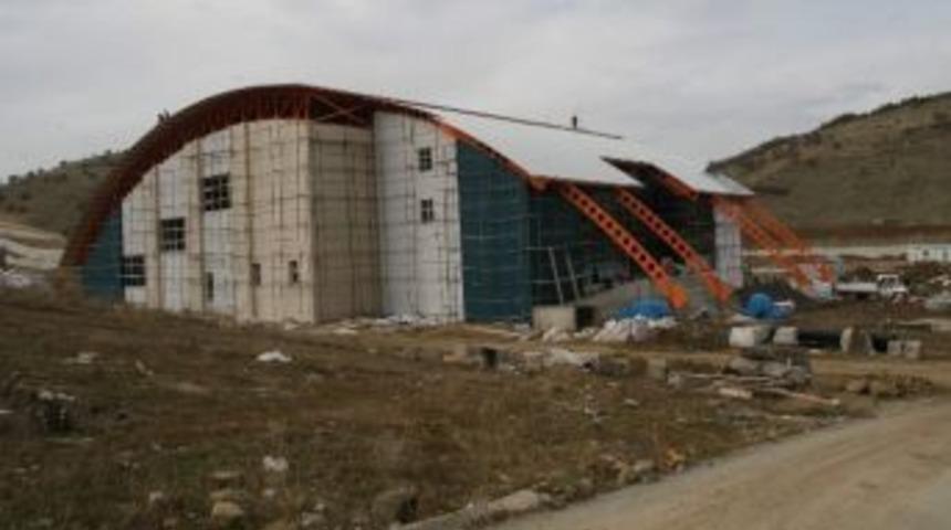 Yozgat Y&uuml;zme Havuzu İnşaatı Hızla S&uuml;r&uuml;yor