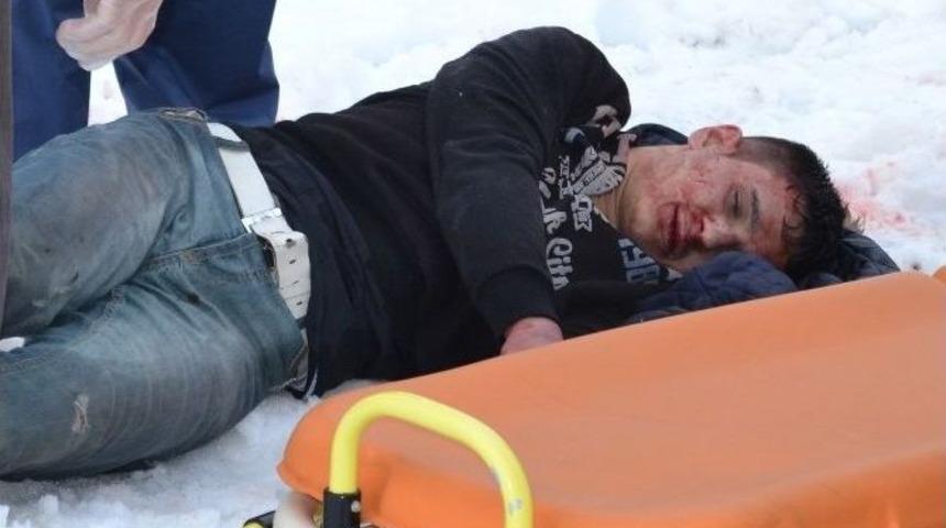 Kızını Ka&ccedil;ıran Genci Beyzbol Sopasıyla &Ouml;ld&uuml;resiye D&ouml;vd&uuml;