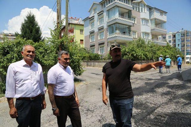 Develi Yeni Mahallede Sıcak Asfalt Çalışması Başladı