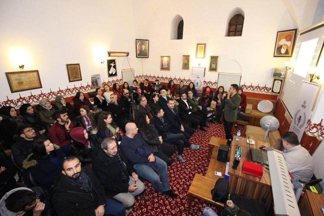 Manisa&rsquo;da Fotoğraf S&ouml;yleşisi