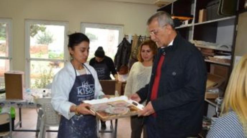 Başkan Tarhan Kursiyerlerle Bir Araya Geldi