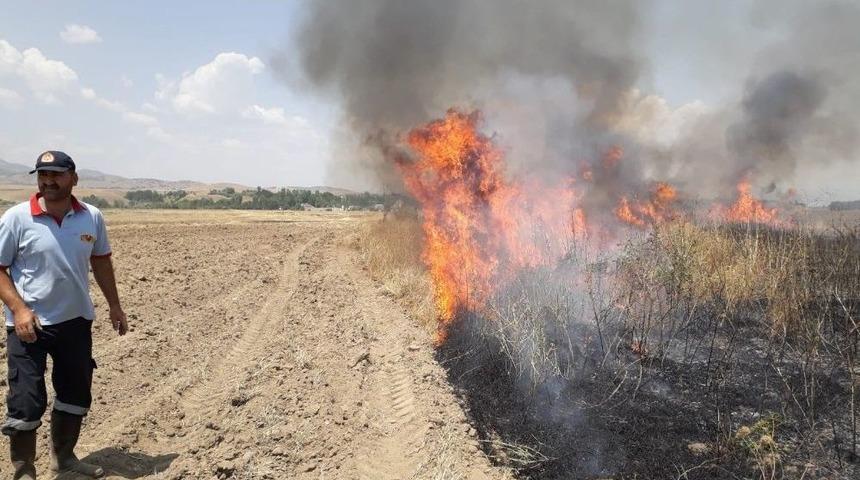 Bing&ouml;l&rsquo;deki Ot Yangını Paniğe Neden Oldu