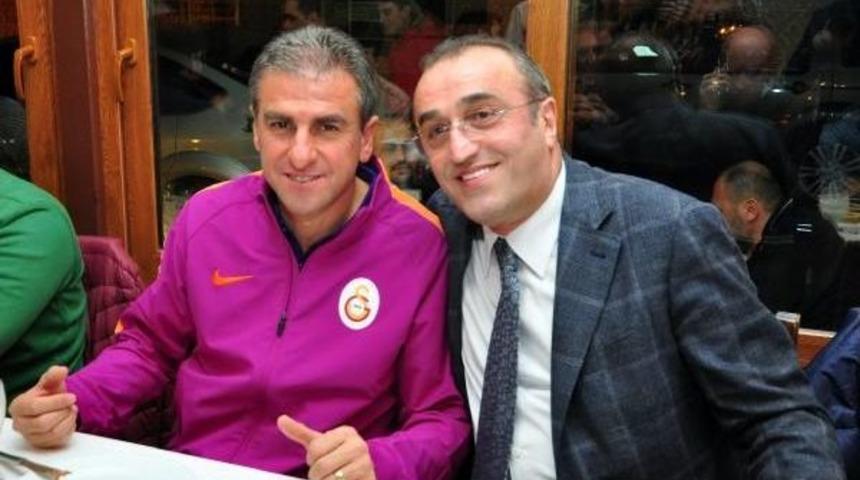 Albayrak Ve Hamzaoğlu Gazetecilerle Yemekte Buluştu