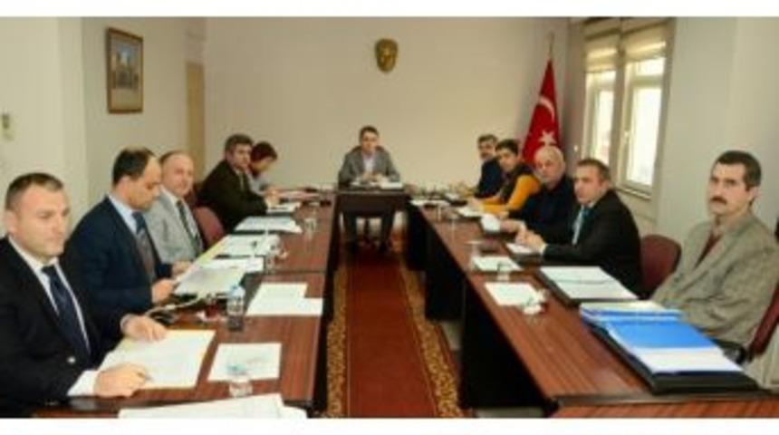 D&uuml;zce İl Enc&uuml;meni Toplantısında İhaleler Ger&ccedil;ekleştirildi