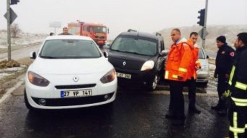 Mardin&rsquo;de Zincirleme Trafik Kazası