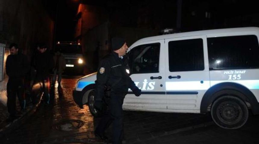 Uyurken Evinde &Ccedil;ıkan Yangında &Ouml;ld&uuml;