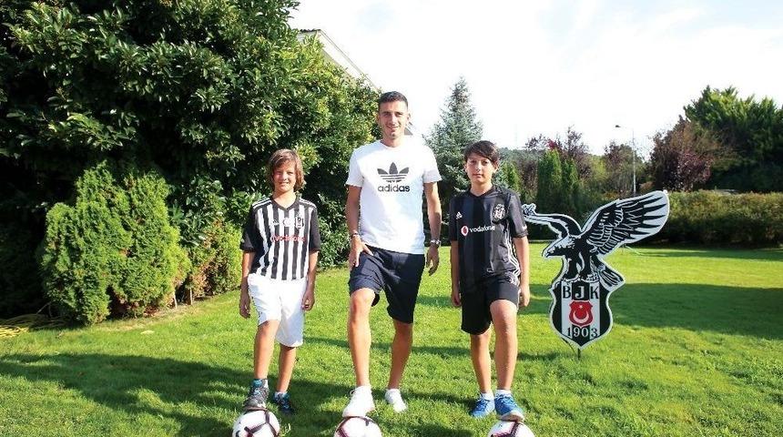 Oğuzhan Özyakup: ”8 Numara Oynamayı Daha Çok Seviyorum”