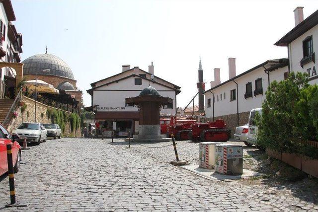 Beypazarı’nda Yeraltı Çöp Konteyneri Sayısı Artıyor