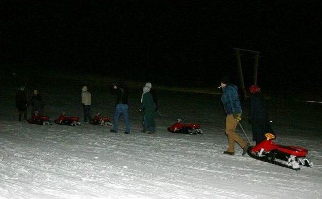 (özel Haber) Uludağ’da Gece Kayak Şov