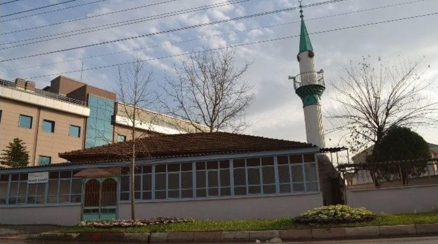 İneg&ouml;l&rsquo;de Hutbesiz Kılınan Cuma Namazı Tartışması