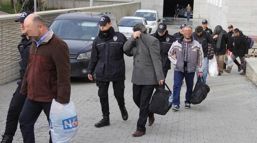 Fet&ouml;&rsquo;den G&ouml;zaltına Alınan 23 &Ouml;ğretmen Adliyeye Sevk Edildi