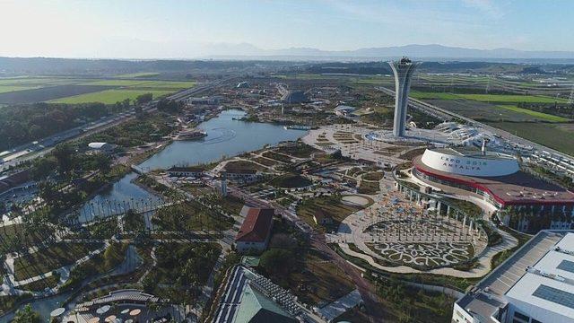 Expo Sergi Alanı Otel, Avm Ve Eğlence Merkezi Olmaktan Son Anda Kurtarıldı