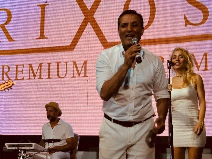 Sinan Erkoç Konserinde Rafet El Roman Sürprizi G4