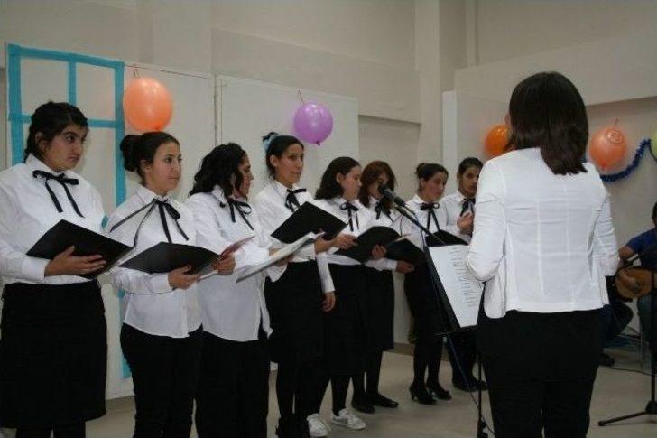 Kars’ta Engelliler Günü’nde Protokolü Duygulandırdılar G5