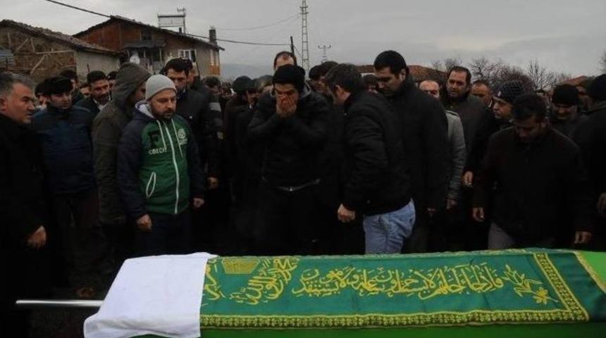 Uğur Boral’ın Babasının Cenazesi Toprağa Verildi