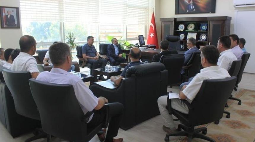 Ak Parti Van Milletvekili Arvas&rsquo;tan Milli Eğitim M&uuml;d&uuml;r&uuml; Tevke&rsquo;ye Ziyaret