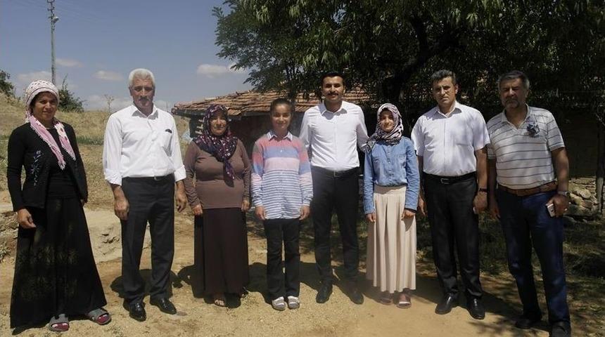 Nitelikli Okulları Kazanan &Ouml;ğrencilere S&uuml;rpriz