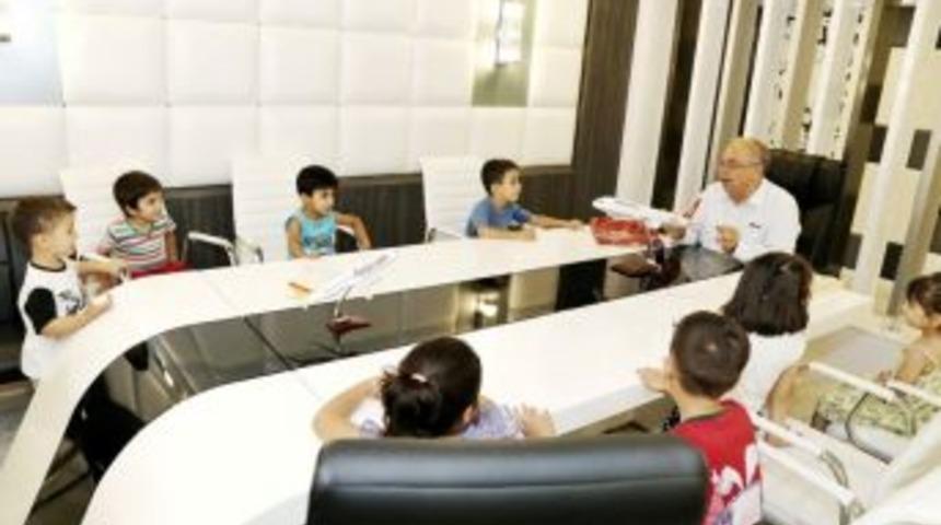 Minik &Ouml;ğrenciler Kutlu İle Bir Araya Geldi