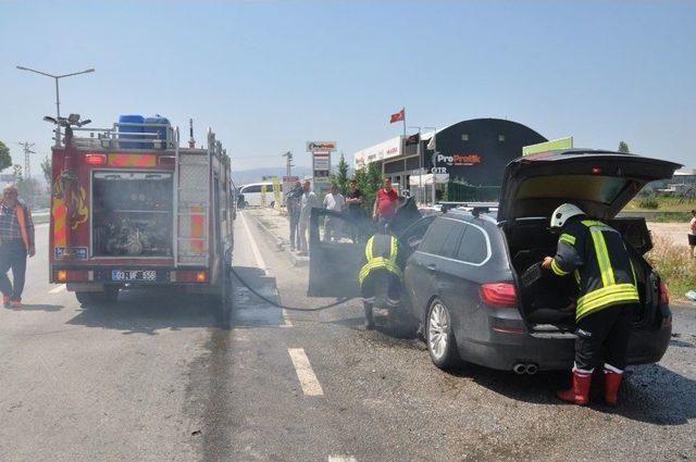 Seyir Halindeki Araç Alev Aldı