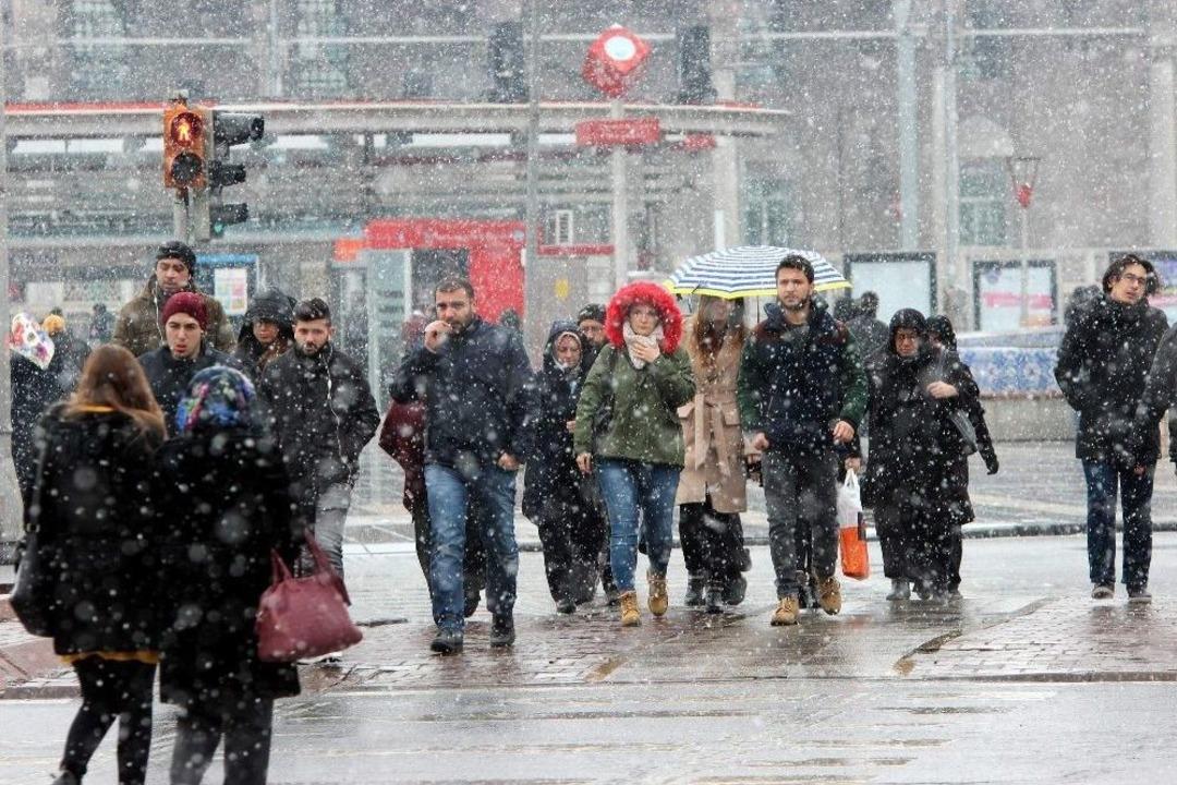 Kayseri Ve Niğde&rsquo;de Kar Yağışı