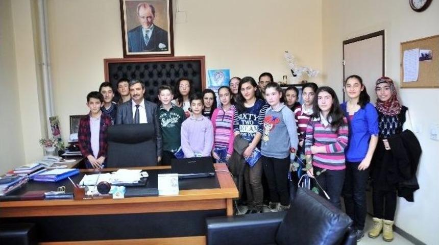 Bilgi Evi Öğrencilerinden Huzurevi Ziyareti