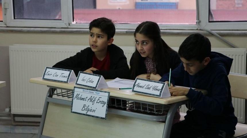 Bilgievleri Bilgi Yarışması&rsquo;nda Yarı Final Heyecanı Yaşandı