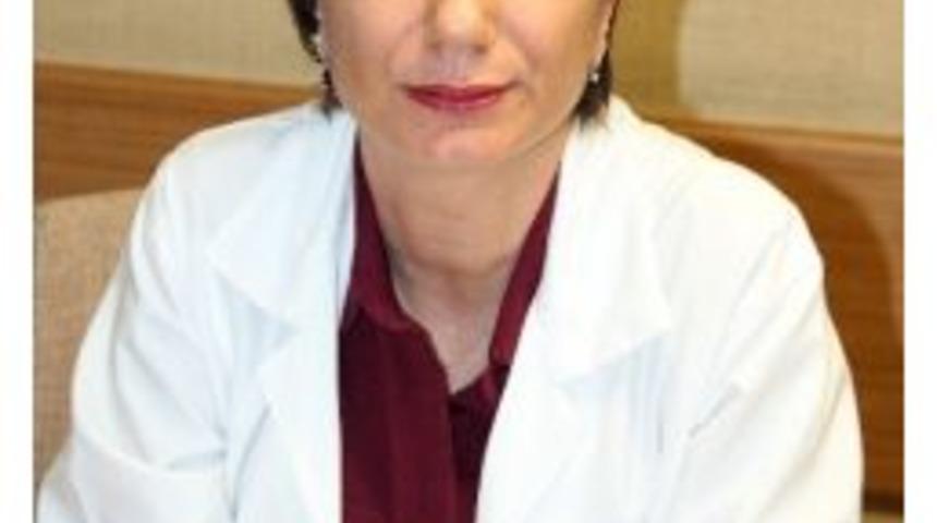 Dermatolog Turgut: "&ccedil;atlayan Elleri Poşette Yumuşatın